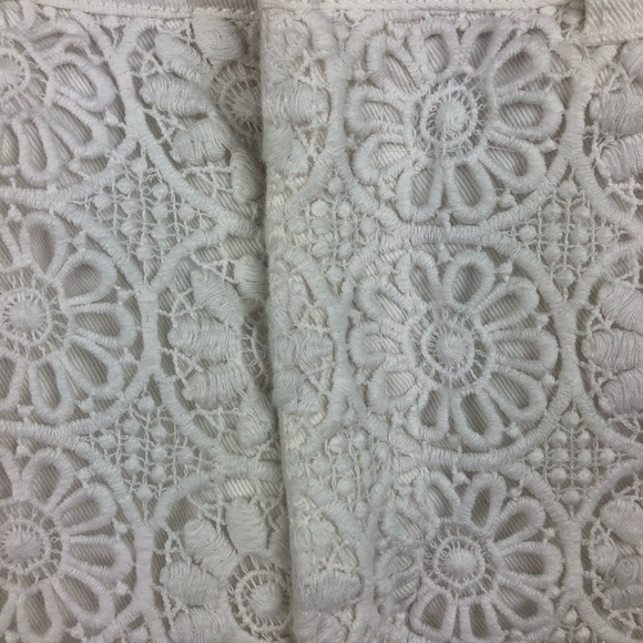 H&M Womens Shorts, White Lace Size 10 - Picture 5 of 8